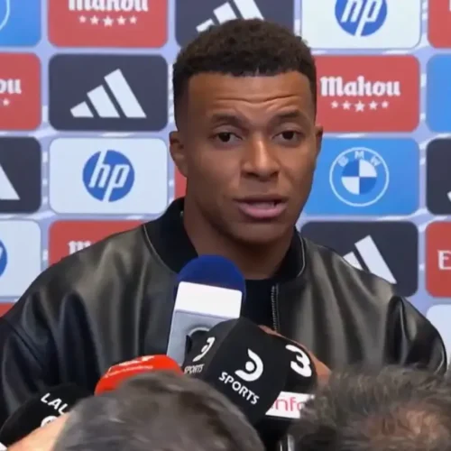 Mbappé, sobre su suplencia: «Arbeloa me ha dicho que soy el cuarto delantero»