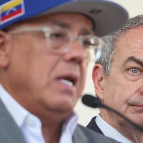 El juez atribuye a Zapatero el cobro de cerca de dos millones a través de la trama investigada