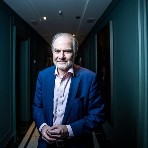 Timothy Garton Ash: “La salvación de la democracia liberal depende sobre todo de nosotros los europeos”