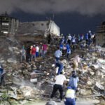 Dos terremotos salvajes dejan 589 muertos, entre ellos cuatro españoles, en una Venezuela derruida por el chavismo: «Rescatamos a la gente con las uñas, aquí no ha llegado nadie»