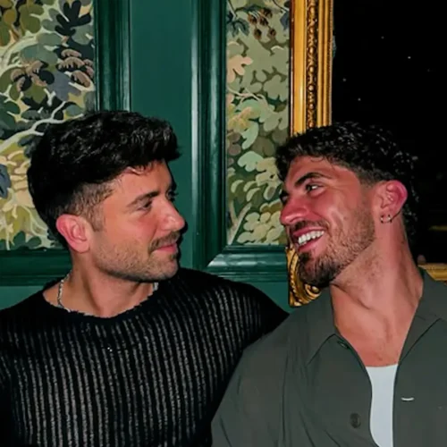 Pablo Alborán ‘confirma’ en el escenario que ha roto con su novio, Juan Sesma: «Estoy disponible»
