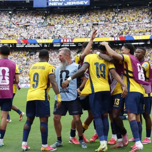 Ecuador remonta de forma épica a Alemania y consigue un pase histórico a dieciseisavos del Mundial
