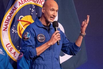 Luca Parmitano, astronauta de Artemis 3: “Faltan mujeres porque se han priorizado las necesidades de la misión”