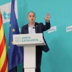 Junts reta a Feijóo a reunirse en Waterloo con Puigdemont para plantear la moción de censura