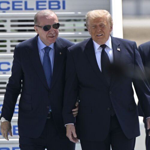 «Groenlandia debería estar controlada por Estados Unidos, no por Dinamarca»: Trump retoma sus amenazas expansionistas en plena cumbre de la OTAN