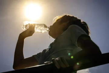 El síncope en verano no avisa: las claves que debes conocer para evitar un desmayo por calor