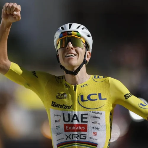 Pogacar firma un nuevo recital en Alpe d’Huez y logra su quinta victoria en el Tour