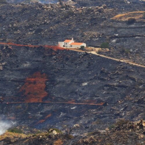 Las olas de calor encadenadas llevaron al extremo el riesgo de incendio en Los Gallardos