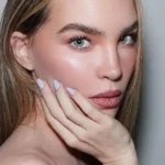 Belinda protagoniza un divertido momento al hablar del nombre de su perro en plena entrevista para Disney: «Se llama ‘Popper»