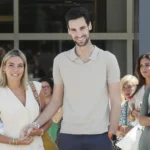 El futbolista Sergio Rico y Alba Silva, padres de su segundo hijo, un niño llamado como papá