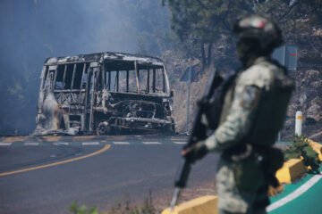 Los ‘esclavos’ del Cártel de Jalisco: «No es cuestión de estar en el lugar y momento equivocado, sino que incluso en tu domicilio pueden tumbar la puerta y llevarte»
