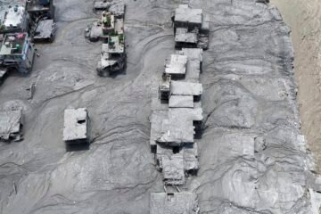 La llamada de Cara, la australiana dada por desaparecida que escapa a pie del caos entre Tíbet y Nepal