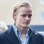 Marius Borg Høiby acude al hospital a ver al rey Harald, a pesar del arresto domiciliario por sus delitos de violación y maltrato