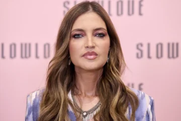Sara Carbonero enseña sus cicatrices con un mensaje de superación: «Qué alivio cuando dejamos de ser solo lo que nos pasó»