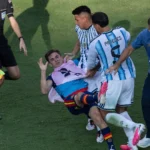 La FIFA sanciona con diez partidos a Paredes y con uno a Gavi por la polémica pelea tras la final del Mundial