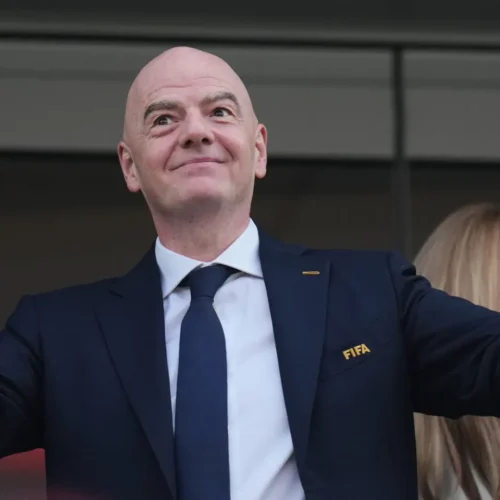 Encuesta | ¿Debe dimitir Gianni Infantino como presidente de la FIFA por sus últimas polémicas?