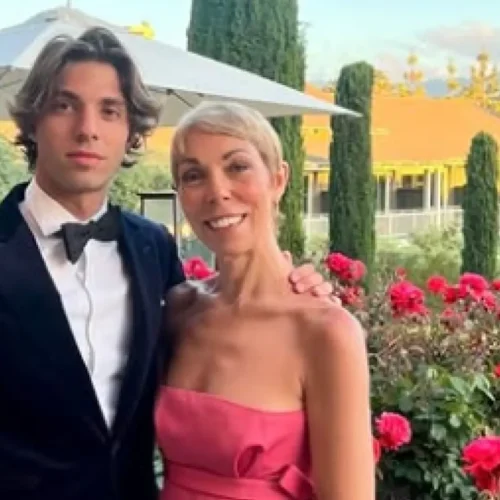 El hijo de Mathilde Favier habla de la inesperada muerte de la directora de Dior en un accidente: «Nada de esto tiene sentido»