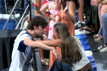 Pablo Urdangarin retoma la temporada en la Liga de balonmano con el mismo ‘talismán’: su novia Johanna