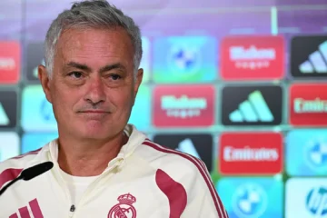 José Mourinho: «Confío en el arbitraje español, no pienso que sean amigos de Negreira»