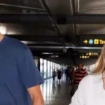 Gerard Piqué despide a su abuela Lina, arropado por su novia, Clara Chía
