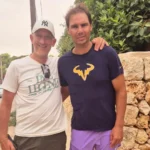 Una familia llega hasta la casa de Rafa Nadal, se fotografía y las redes estallan tras desvelar el domicilio: «Respetad su privacidad»