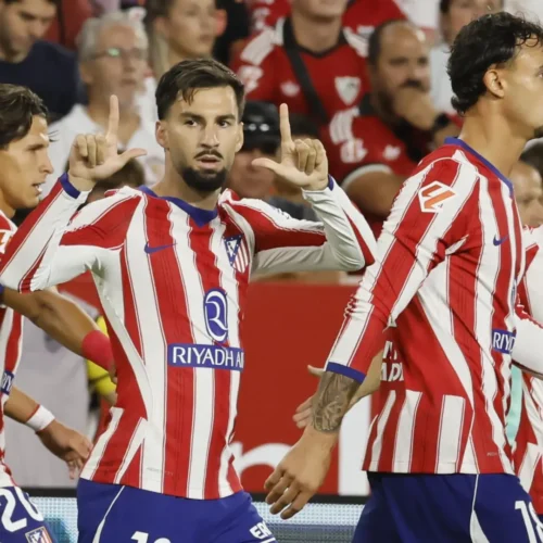 El Atlético de Madrid vence al Sevilla con un inmenso Álex Baena y sin Julián Álvarez