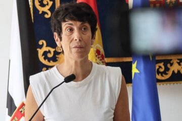 El Gobierno anuncia que habilita cuatro espacios para albergar a 1.500 migrantes en Ceuta