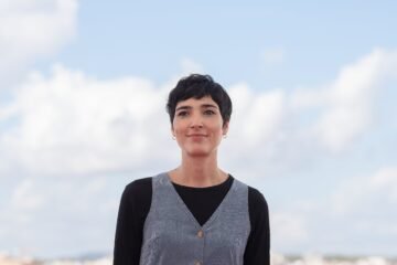 Isabel Peña, coguionista de ‘El ser querido’: “Escribir es equivocarte y dudar. Soy una duda con piernas”