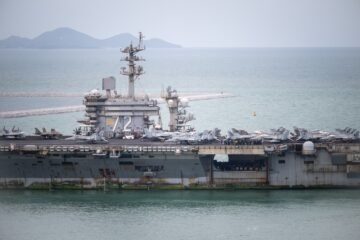 Nueve meses en el mar a bordo del USS Abraham Lincoln: soledad, fatiga y orgullo