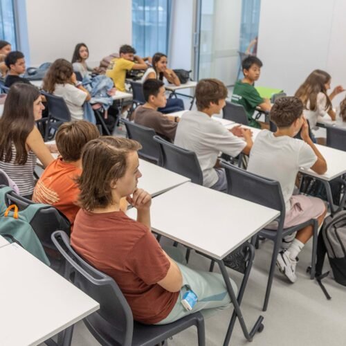 Los alumnos españoles se hunden en matemáticas y lectura en el Informe PISA y obtienen el peor resultado de su historia