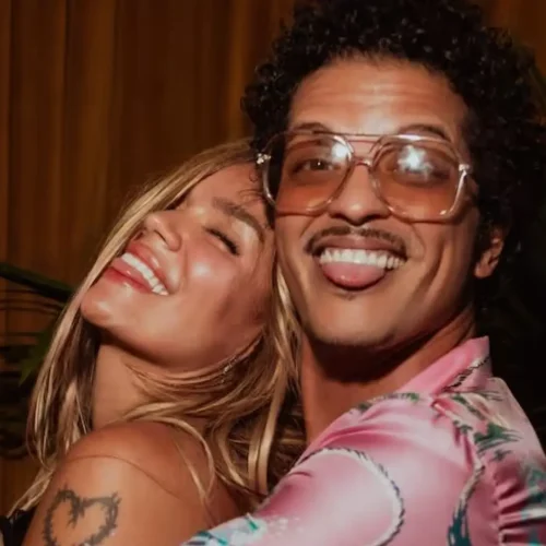 ¿Podría funcionar la relación de Karol G y Bruno Mars? Las claves de un romance que genera dudas
