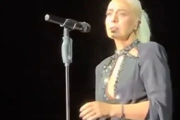Mónica Naranjo se manifiesta sobre Ceuta en su último concierto: «Es España, no podemos permitir lo que está pasando»