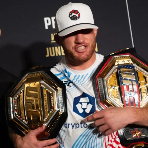 Justin Gaethje explica el secreto para haber ganado a Topuria: «Nunca cambia el ritmo, es hacia adelante o hacia atrás»