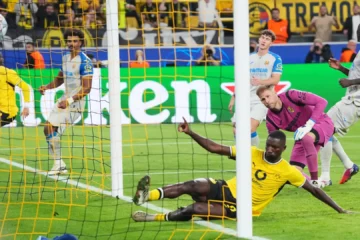 El Villarreal cae ante el Borussia Dortmund tras una caótica segunda parte de penaltis y goles en prop