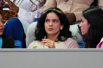 Rosalía y Loli Bahia se dan su primer beso público en el Open de EEUU en Nueva York