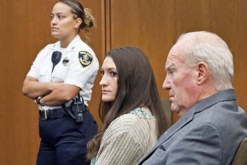 Uno de los miembros del jurado del caso Lindsay Clancy discrepa de los otros 11 y no  hay veredicto, ¿qué pasa si el bloqueo continúa?