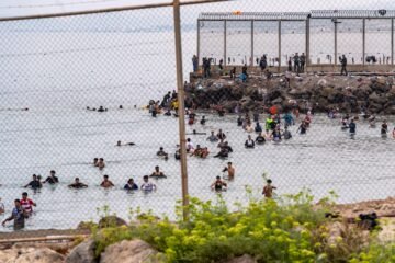 Intercambio de wasaps y una nota a la inteligencia marroquí: los tres avisos del CNI sobre Ceuta