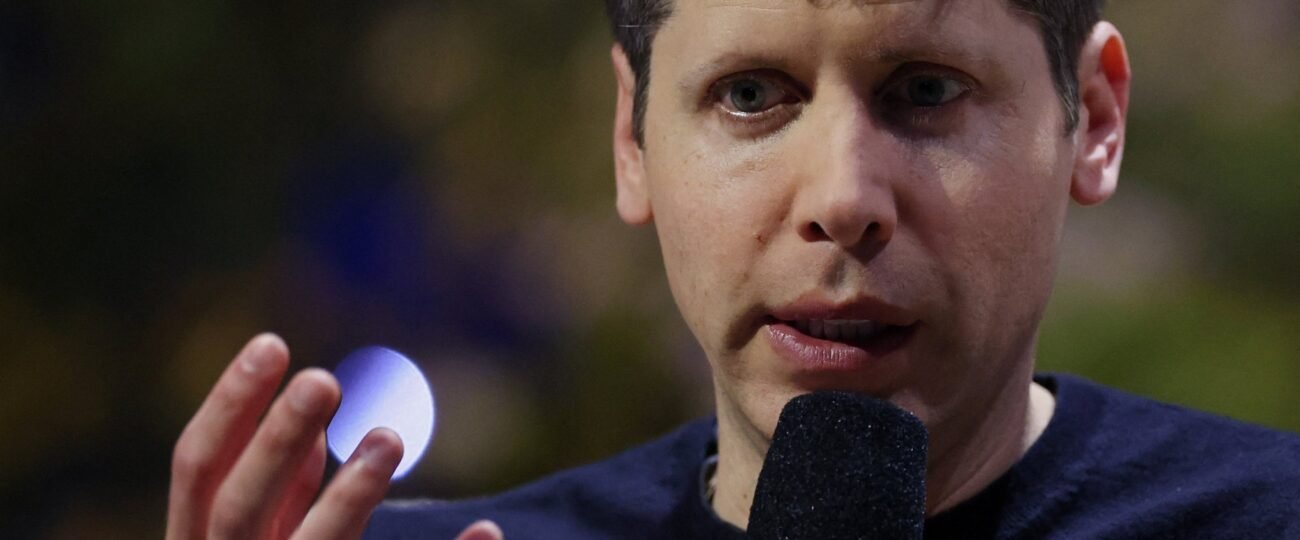 Sam Altman insiste en el peligro de la IA: “El mundo hace bien en tener miedo, pero debe confiar en nosotros”