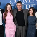 Alejandro Sanz reúne por primera vez a sus cuatro hijos con su novia, Stephanie Cayo: su posado para recordar