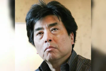 Muere Ryu Murakami, autor de ‘Sopa de miso’ y ‘Azul casi transparente’, a los 74 años