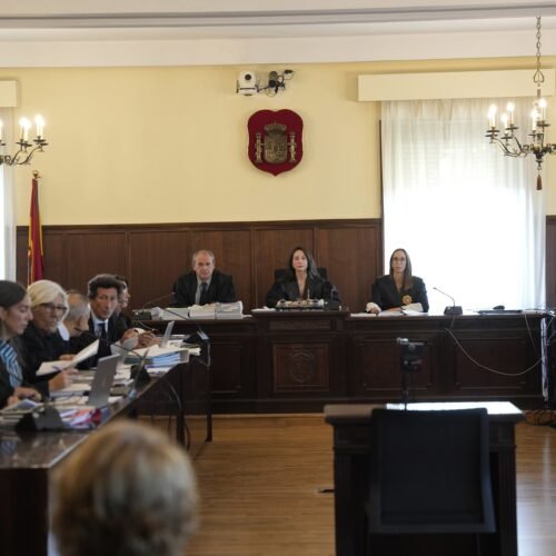 El juicio por el mayor brote de listeria de Europa se aplaza tres semanas más a la espera de los informes médicos de cinco afectados