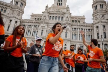 Inquietud en el PSOE y Sumar por el mensaje contra “la política”